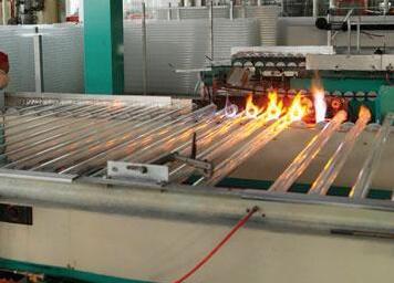 真空镀膜技术在镀膜工业中的应用